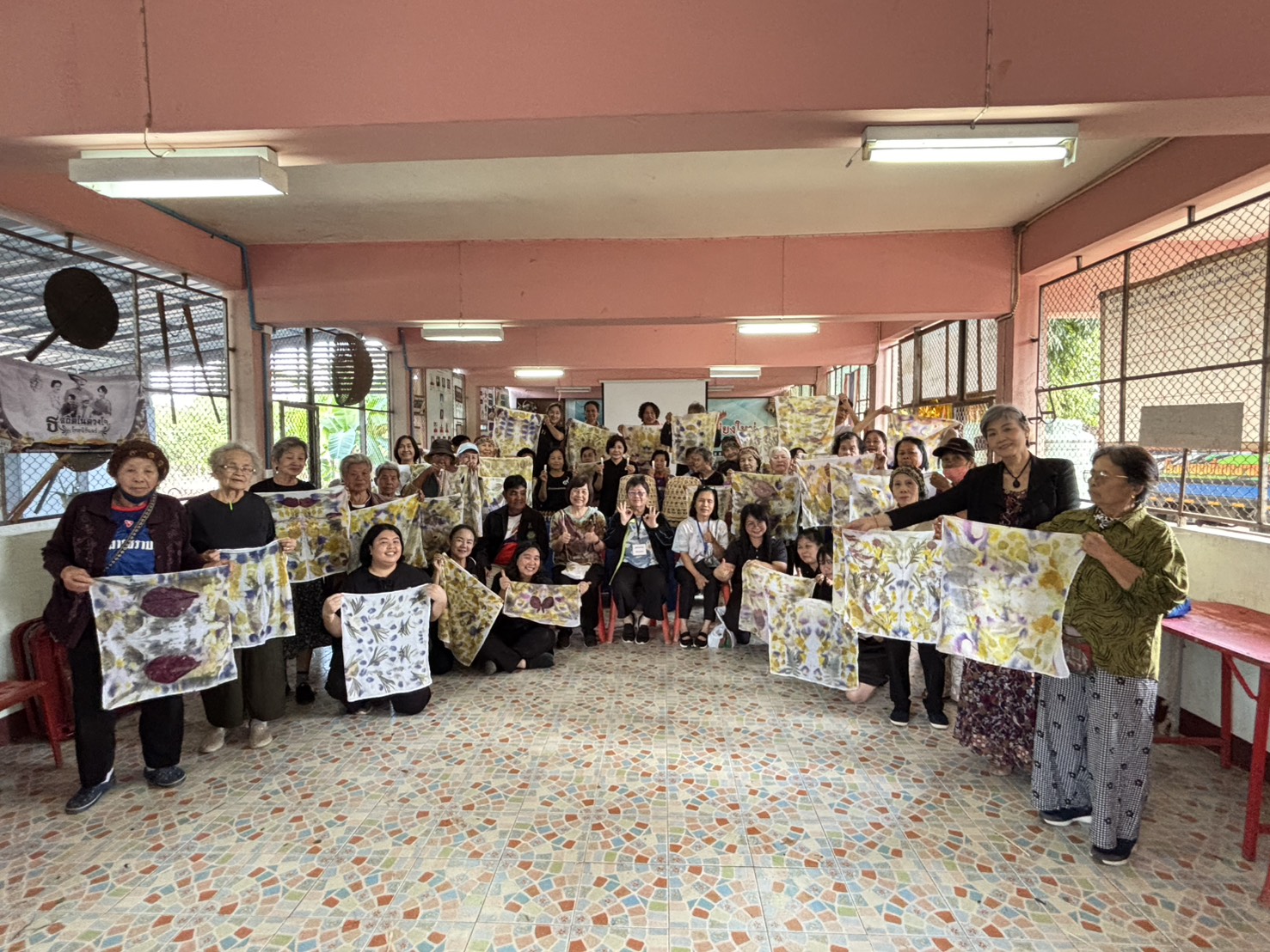 พช.พร้าว ดำเนินโครงการ สร้างสัมมาชีพชุมชนครัวเรือนที่ได้รับผลกระทบด้านอาชีพและรายได้ ที่มีศักยภาพและสามารถพัฒนาได้